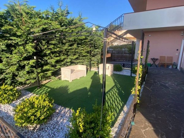 casa indipendente in vendita a Torchiara