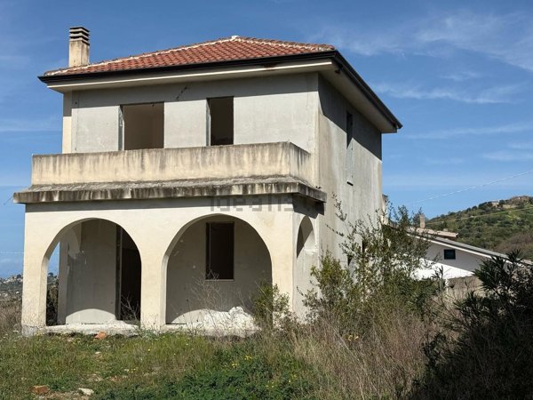 quadrivano in vendita a Torchiara in zona Copersito