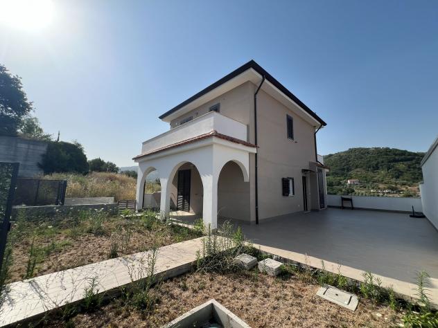casa indipendente in vendita a Torchiara