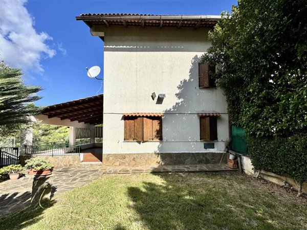 appartamento in vendita a Torchiara in zona Copersito
