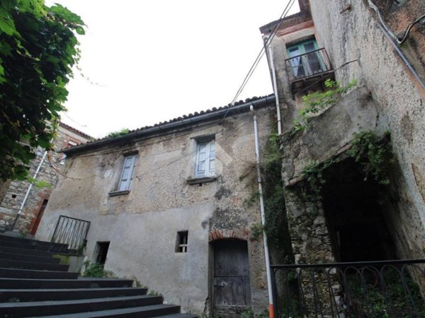 casa indipendente in vendita a Torraca