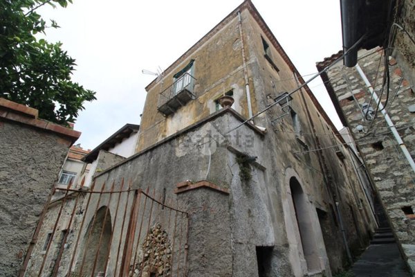 pentavano in vendita a Torraca