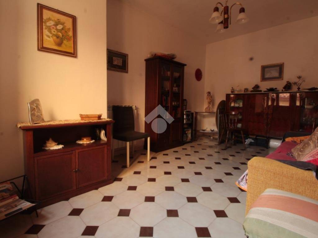 casa indipendente in vendita a Torraca