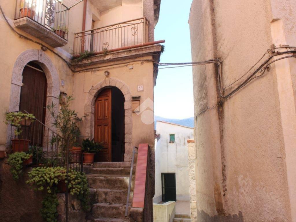 casa indipendente in vendita a Torraca