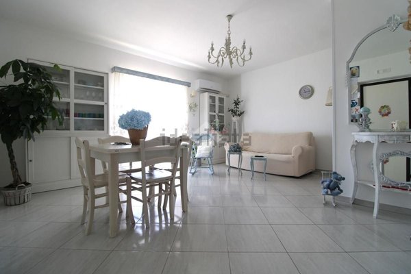 casa indipendente in vendita a Torraca in zona Fenosa