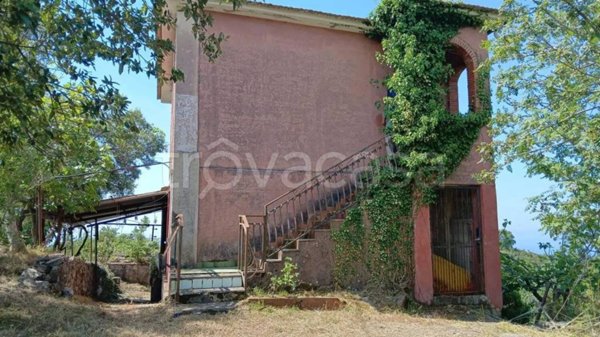 casa indipendente in vendita a Torraca