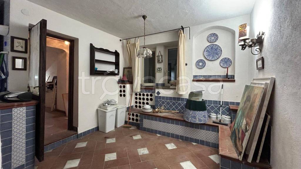 casa indipendente in vendita a Torraca