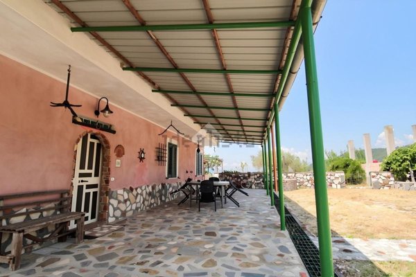 casa indipendente in vendita a Torraca