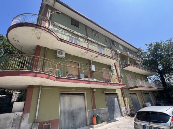 appartamento in vendita a Torre Orsaia in zona Castel Ruggero