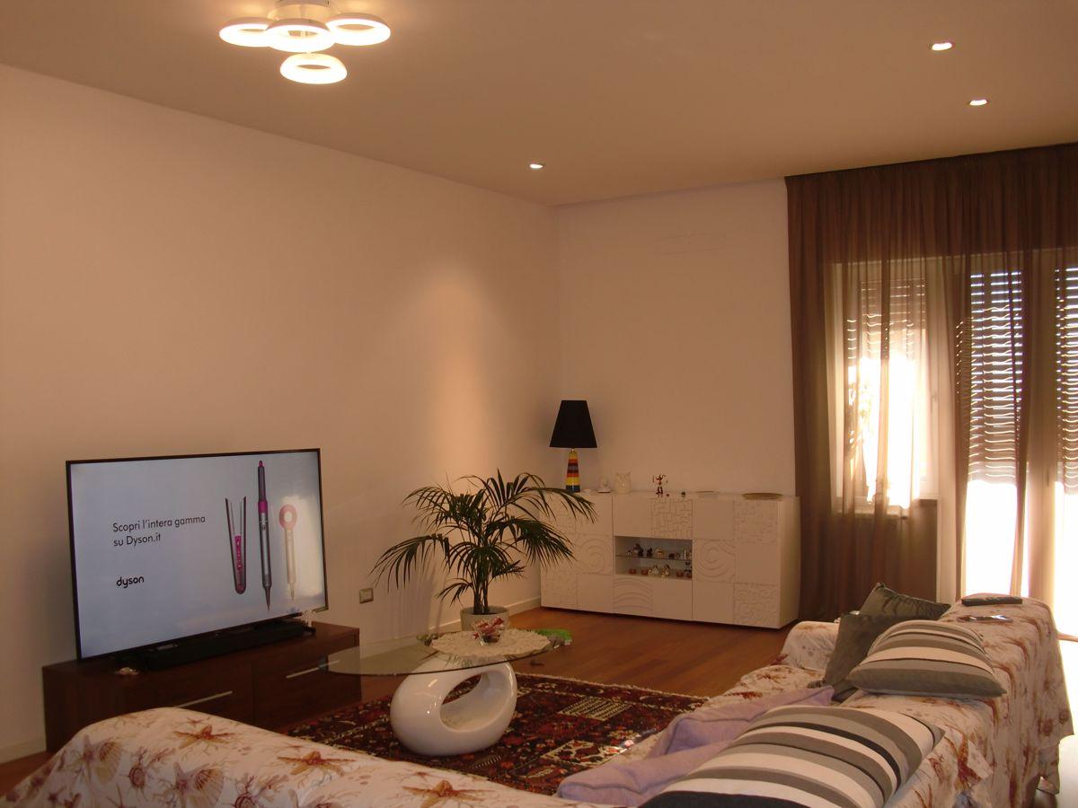 appartamento in vendita a Torre Orsaia