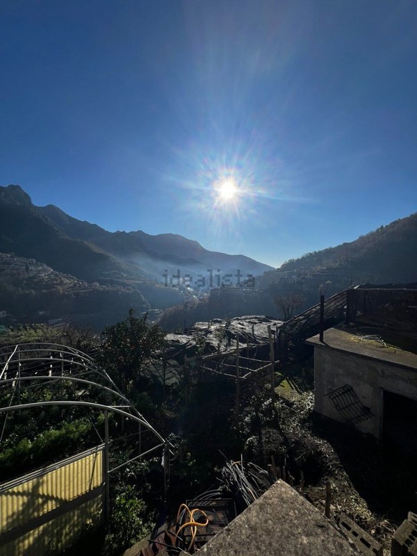 quadrivano in vendita a Tramonti