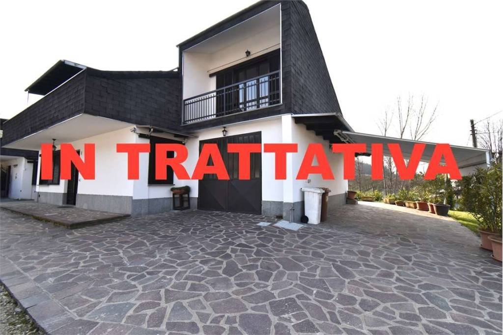 casa indipendente in vendita a Corneliano d'Alba
