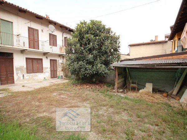 casa indipendente in vendita a Corneliano d'Alba