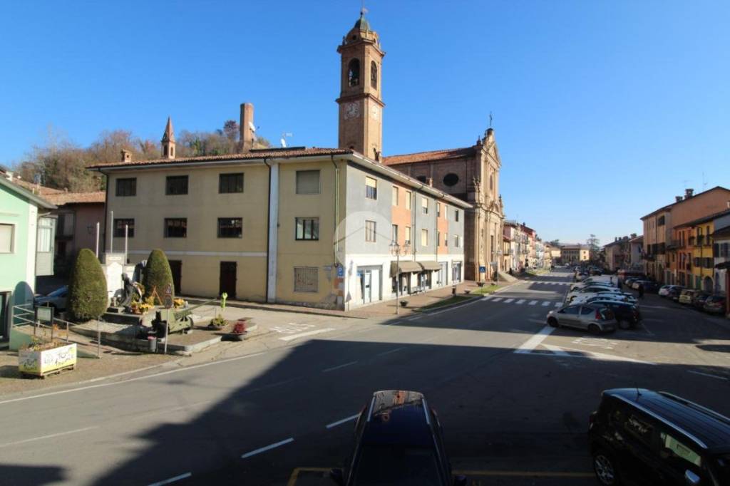 appartamento in vendita a Corneliano d'Alba