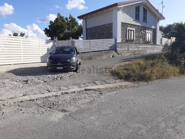 terreno edificabile in vendita a Trentinara