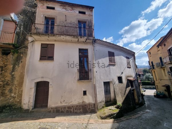 casa indipendente in vendita a Vallo della Lucania