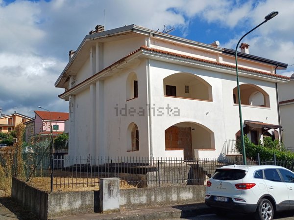 casa indipendente in vendita a Vallo della Lucania