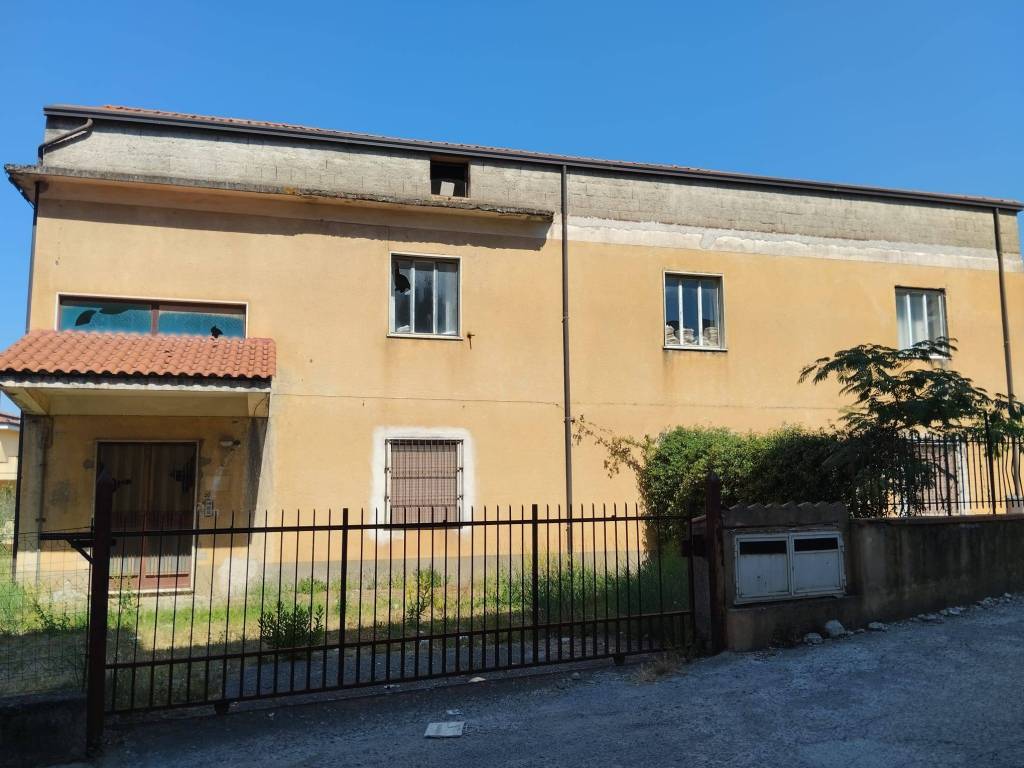 casa indipendente in vendita a Vallo della Lucania