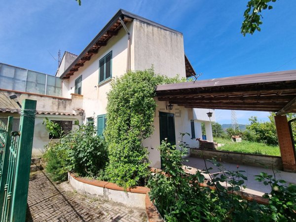 pentavano in vendita a Vallo della Lucania