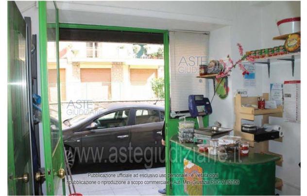 negozio in vendita a Vallo della Lucania