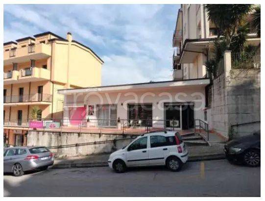 negozio in vendita a Vallo della Lucania