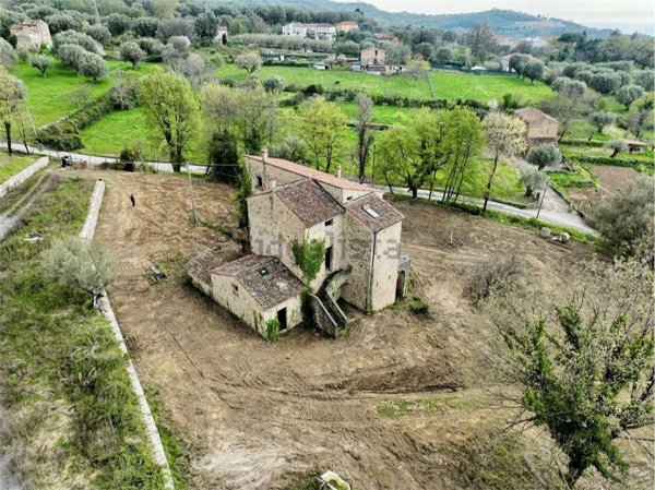 casa indipendente in vendita a Vallo della Lucania