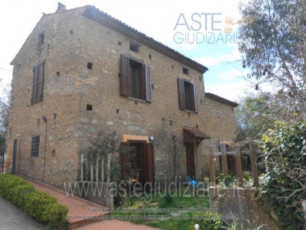 casa indipendente in vendita a Vallo della Lucania