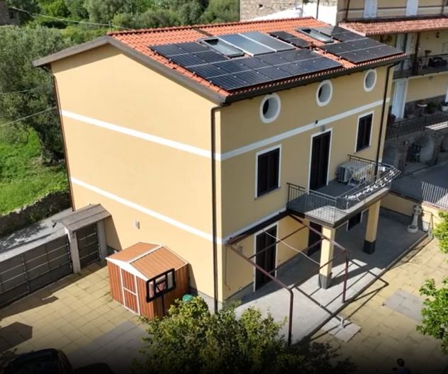 casa indipendente in vendita a Vallo della Lucania