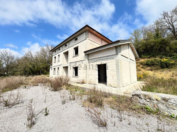 casa indipendente in vendita a Vallo della Lucania