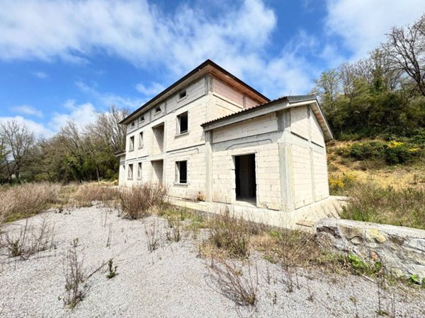 casa indipendente in vendita a Vallo della Lucania