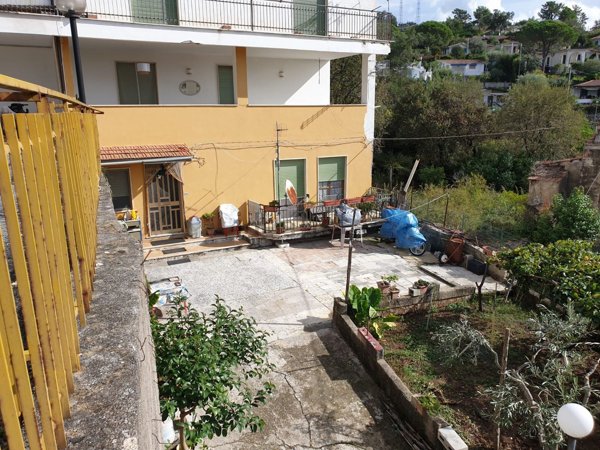 appartamento in vendita a Vibonati in zona Villammare