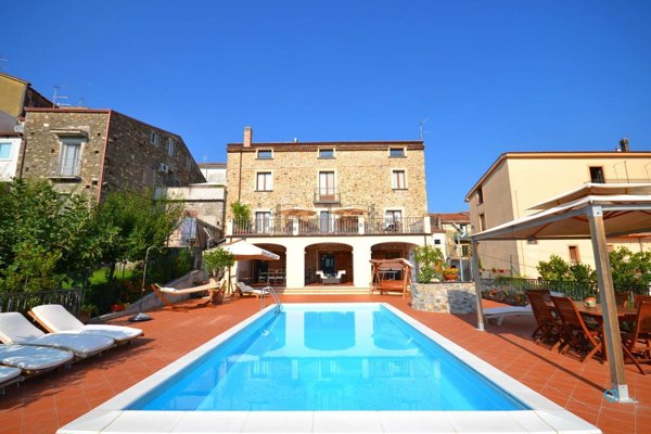 casa indipendente in vendita a Vibonati in zona Villammare