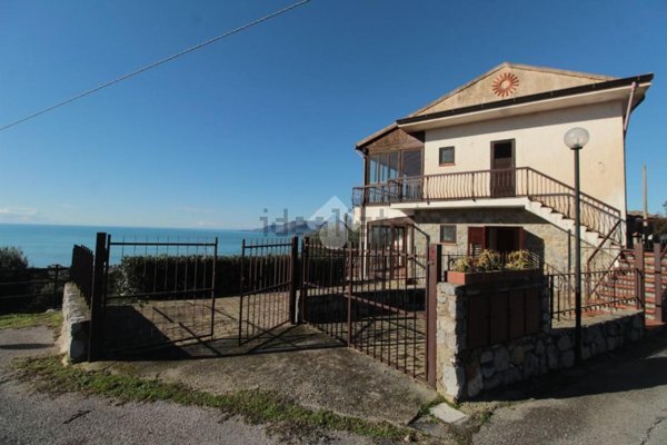 appartamento in vendita a Vibonati in zona Villammare