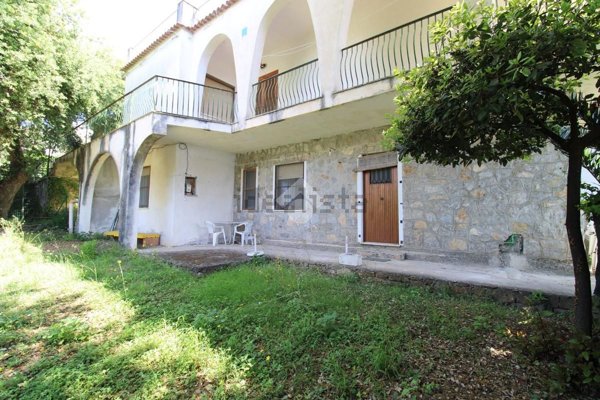 appartamento in vendita a Vibonati in zona Villammare