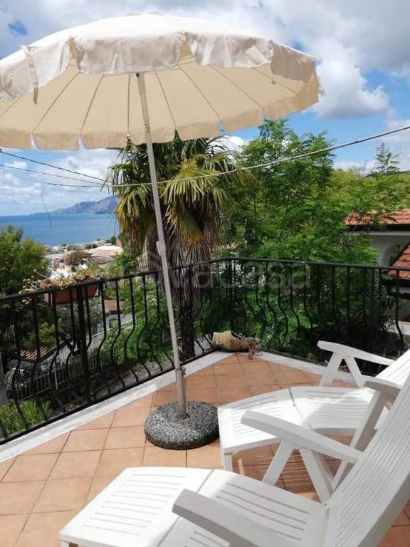 casa indipendente in vendita a Vibonati in zona Villammare