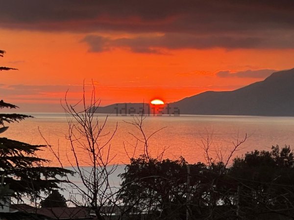 casa indipendente in vendita a Vibonati in zona Villammare
