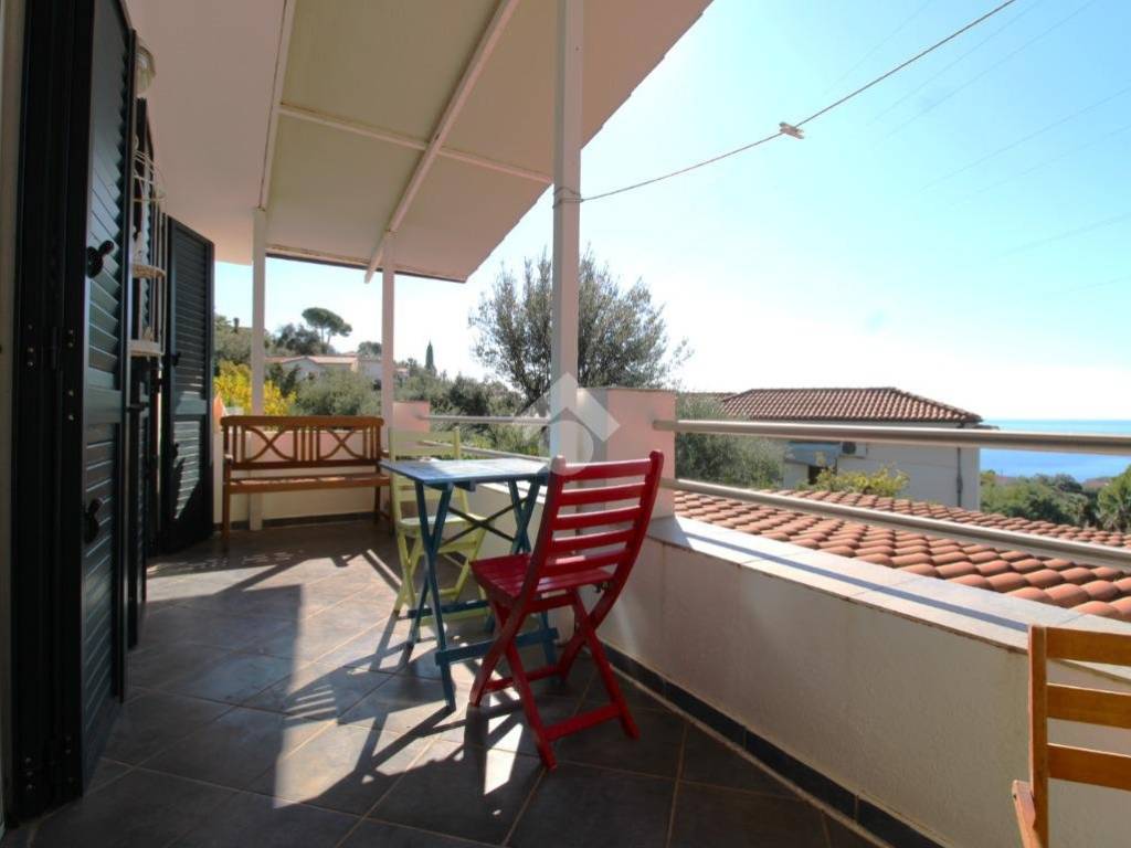 casa indipendente in vendita a Vibonati in zona Villammare