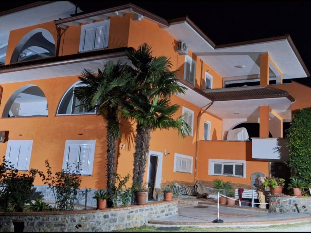 casa indipendente in vendita a Vibonati