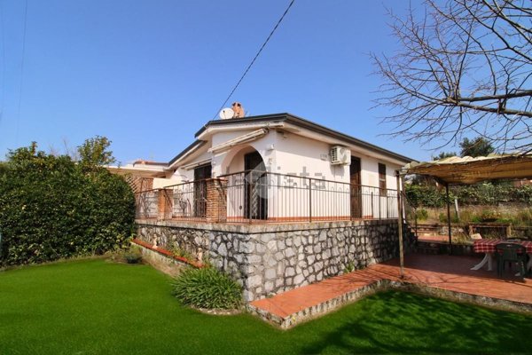 appartamento in vendita a Vibonati in zona Villammare