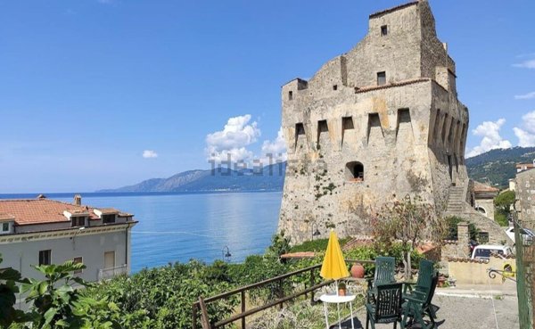 appartamento in vendita a Vibonati in zona Villammare