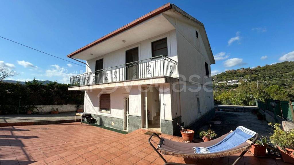 casa indipendente in vendita a Vibonati