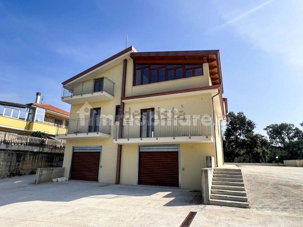 casa indipendente in vendita a Vibonati