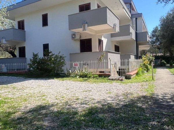 appartamento in vendita a Vibonati in zona Villammare