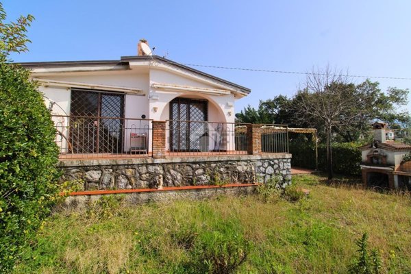 appartamento in vendita a Vibonati in zona Villammare