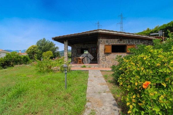 casa indipendente in vendita a Vibonati in zona Villammare