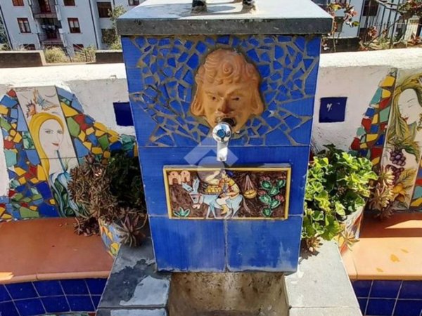 appartamento in vendita a Vietri sul Mare in zona Dragonea
