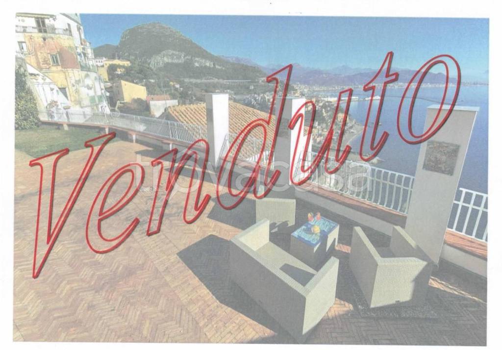 casa indipendente in vendita a Vietri sul Mare in zona Raito