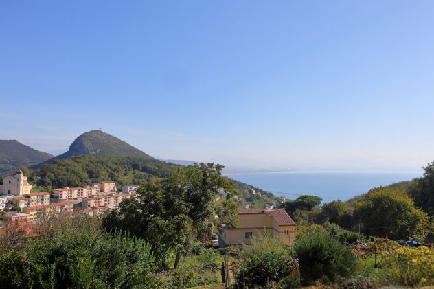 appartamento in vendita a Vietri sul Mare in zona Dragonea
