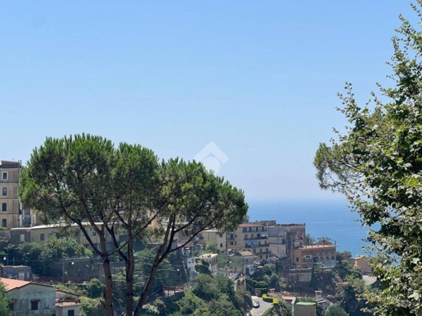appartamento in vendita a Vietri sul Mare