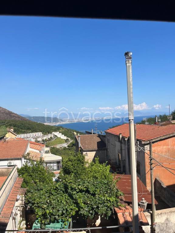 appartamento in vendita a Vietri sul Mare in zona Dragonea